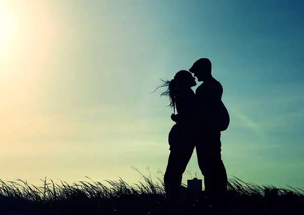 8 Ways to get that love feeling again