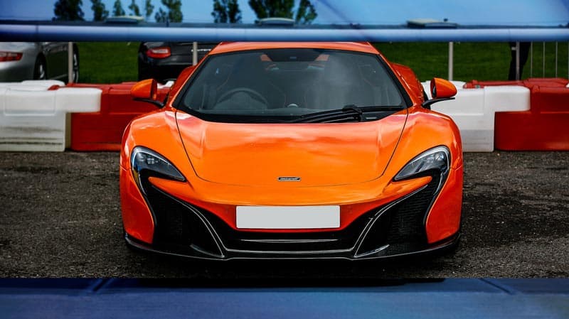 McLaren GT